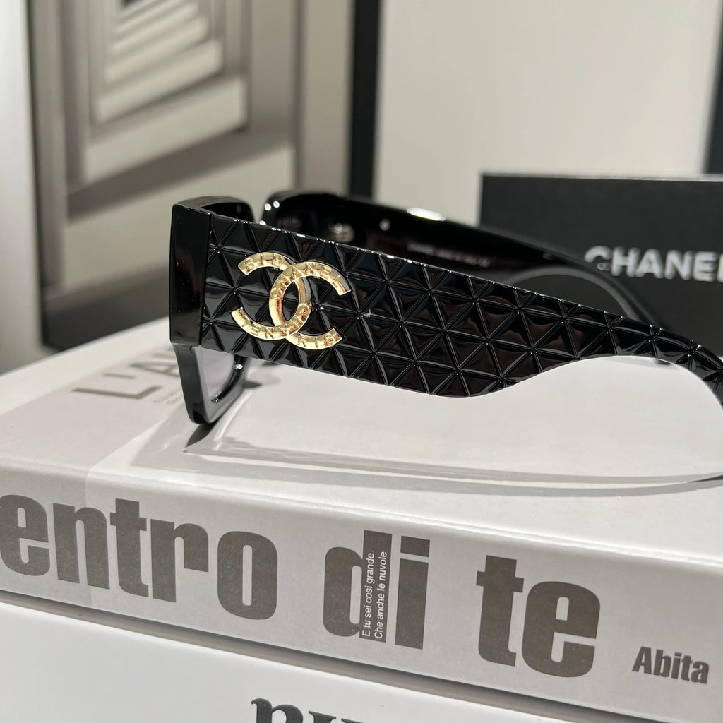 Fashionable CC Letter Sunglasses J926