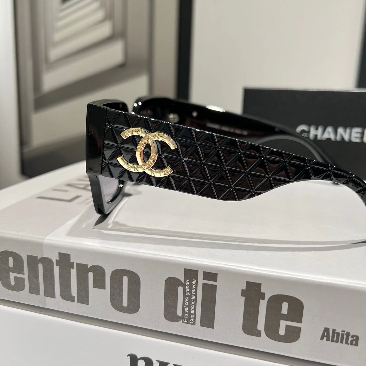 Fashionable CC Letter Sunglasses J926