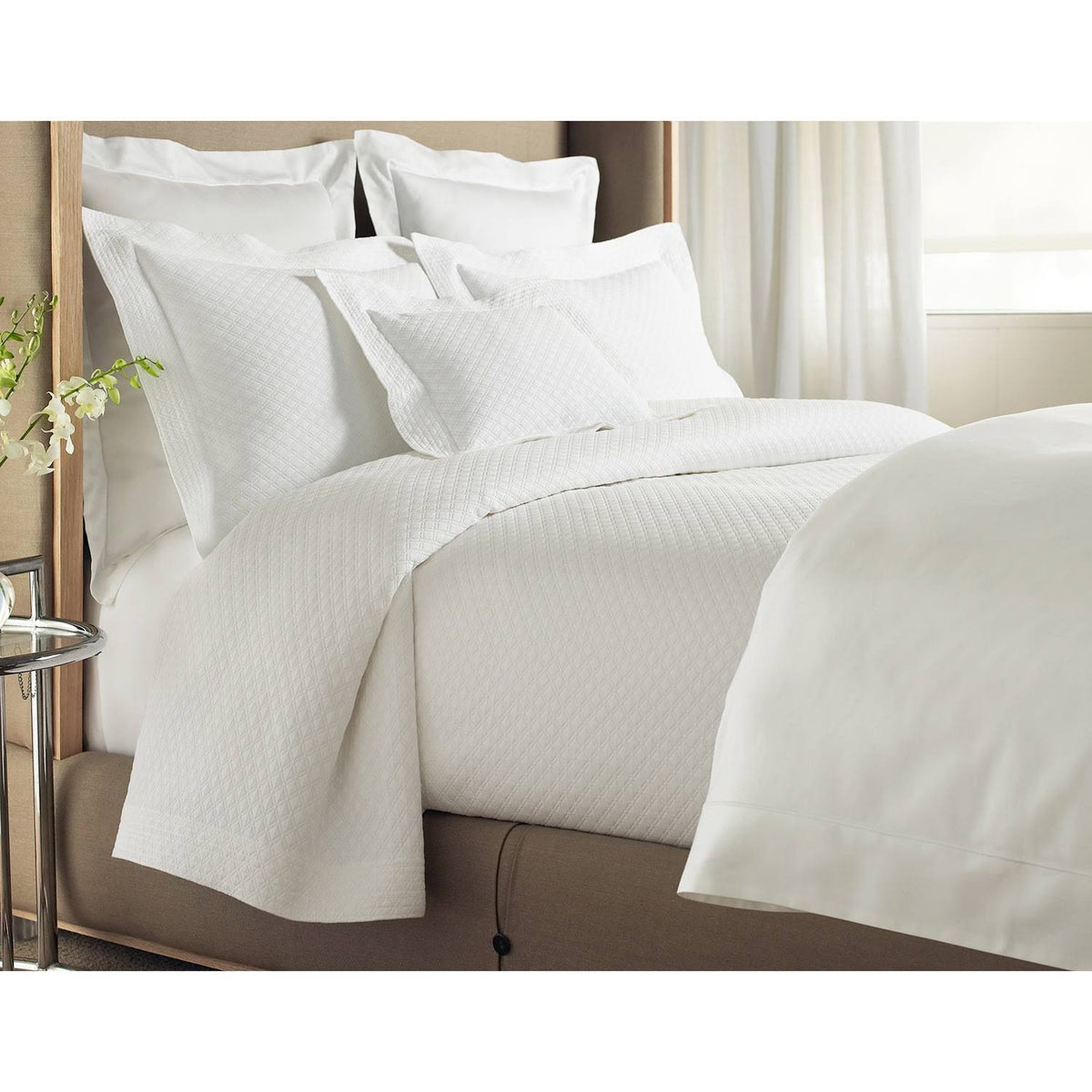 Navy Euro Sham B679