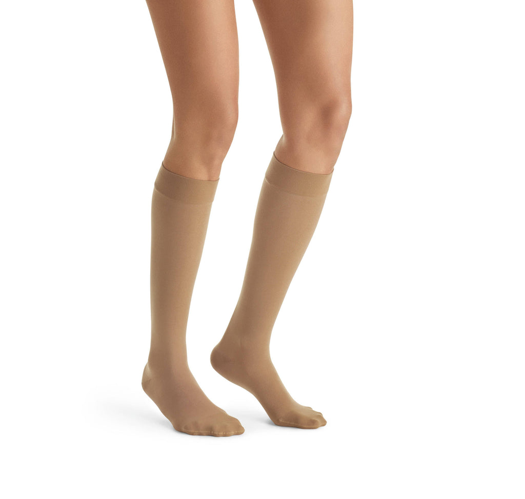 30-40 mmHg Knee High A763634
