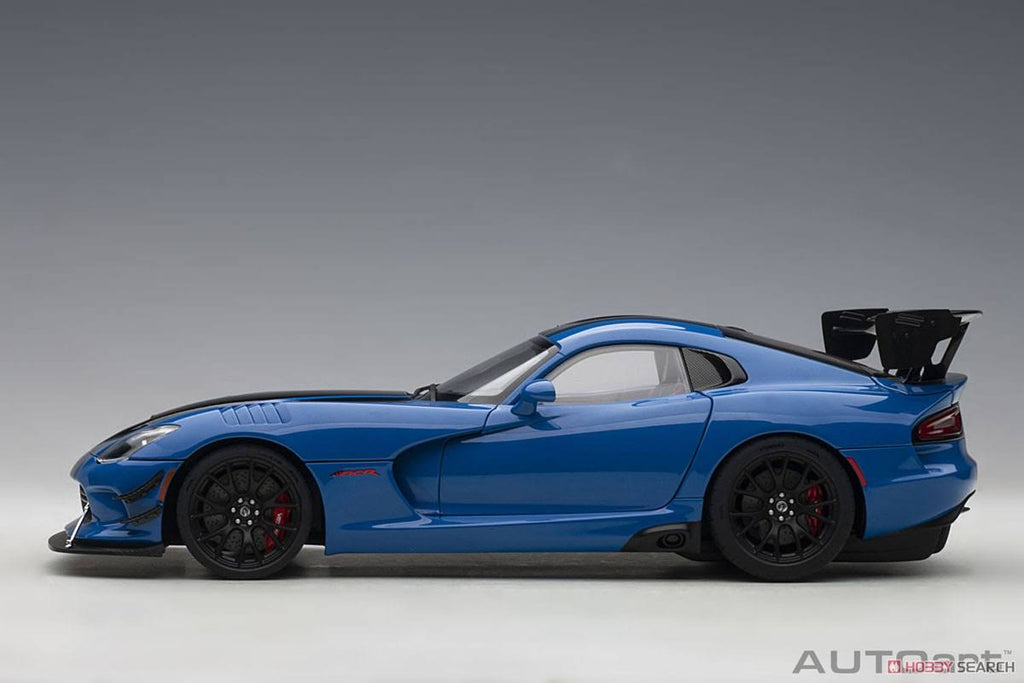 Competition Blue with Black Stripes 1/18 Model Car U920202