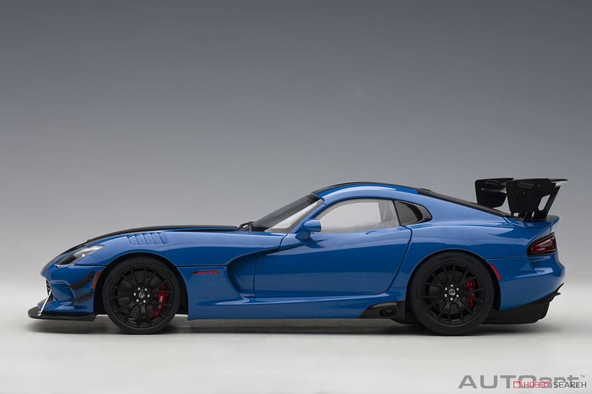 Competition Blue with Black Stripes 1/18 Model Car U920202