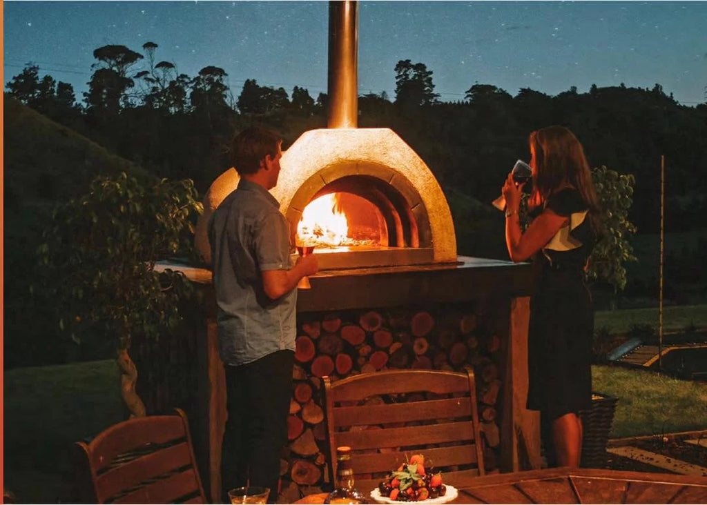 Black Wood Fired Outdoor Pizza Oven O91038