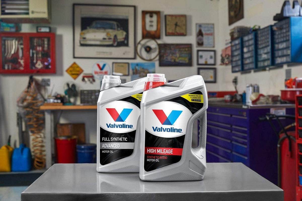 Advanced Full Synthetic SAE 5W-30 Motor Oil 5 QT, Case of 3, Pack of 2 M826