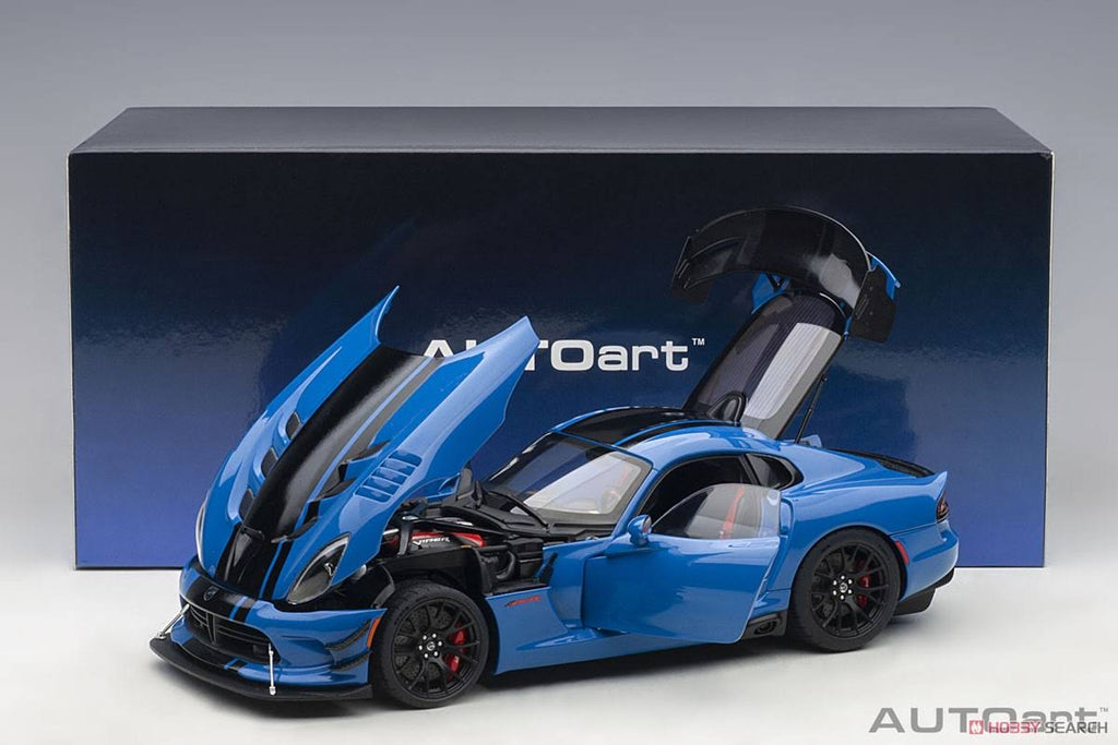 Competition Blue with Black Stripes 1/18 Model Car U920202