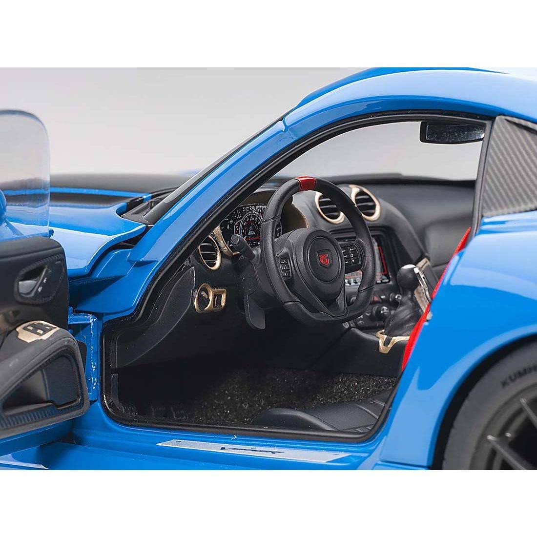 Competition Blue with Black Stripes 1/18 Model Car U920202