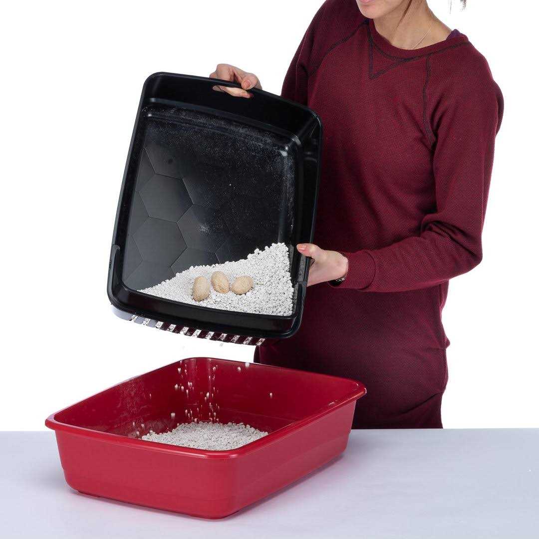 Hooded Litter Box V8832