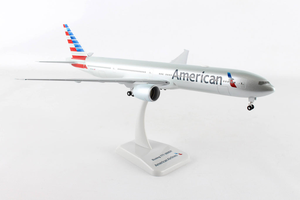 Boeing 777-300ER American Airlines WiFi with Radome Q800