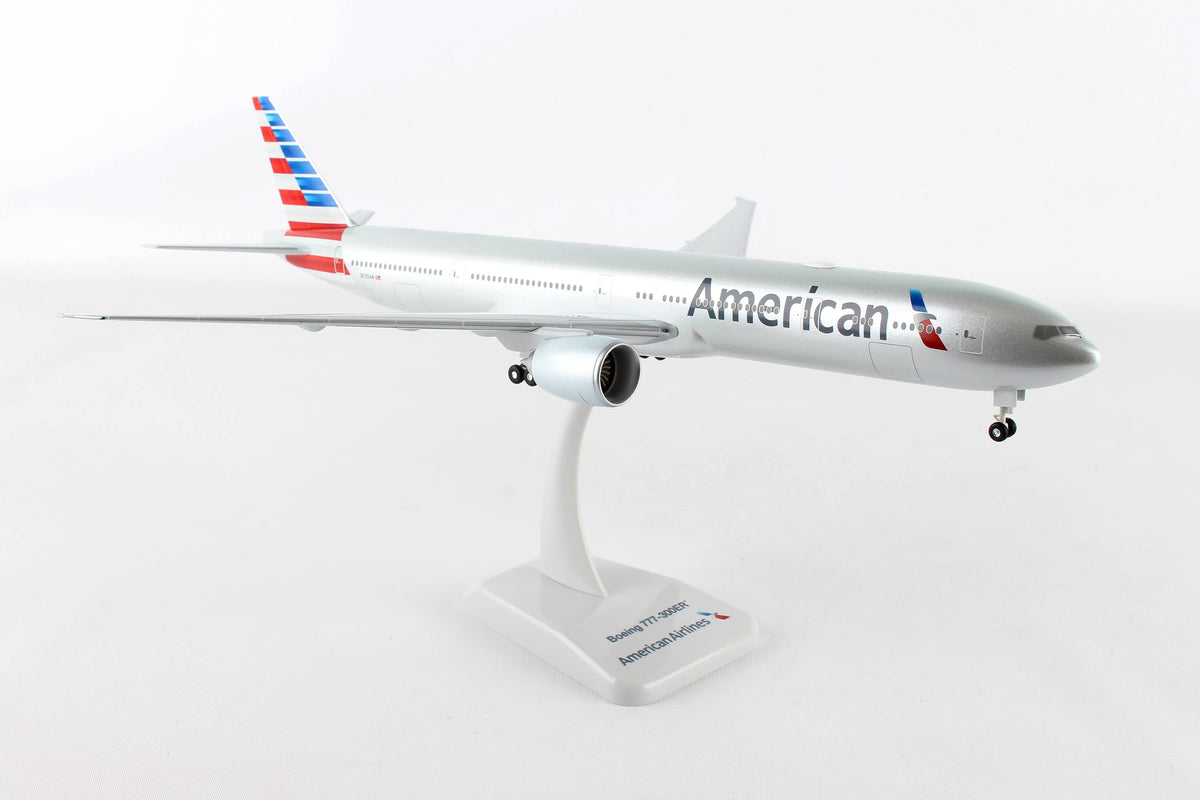 Boeing 777-300ER American Airlines WiFi with Radome Q800