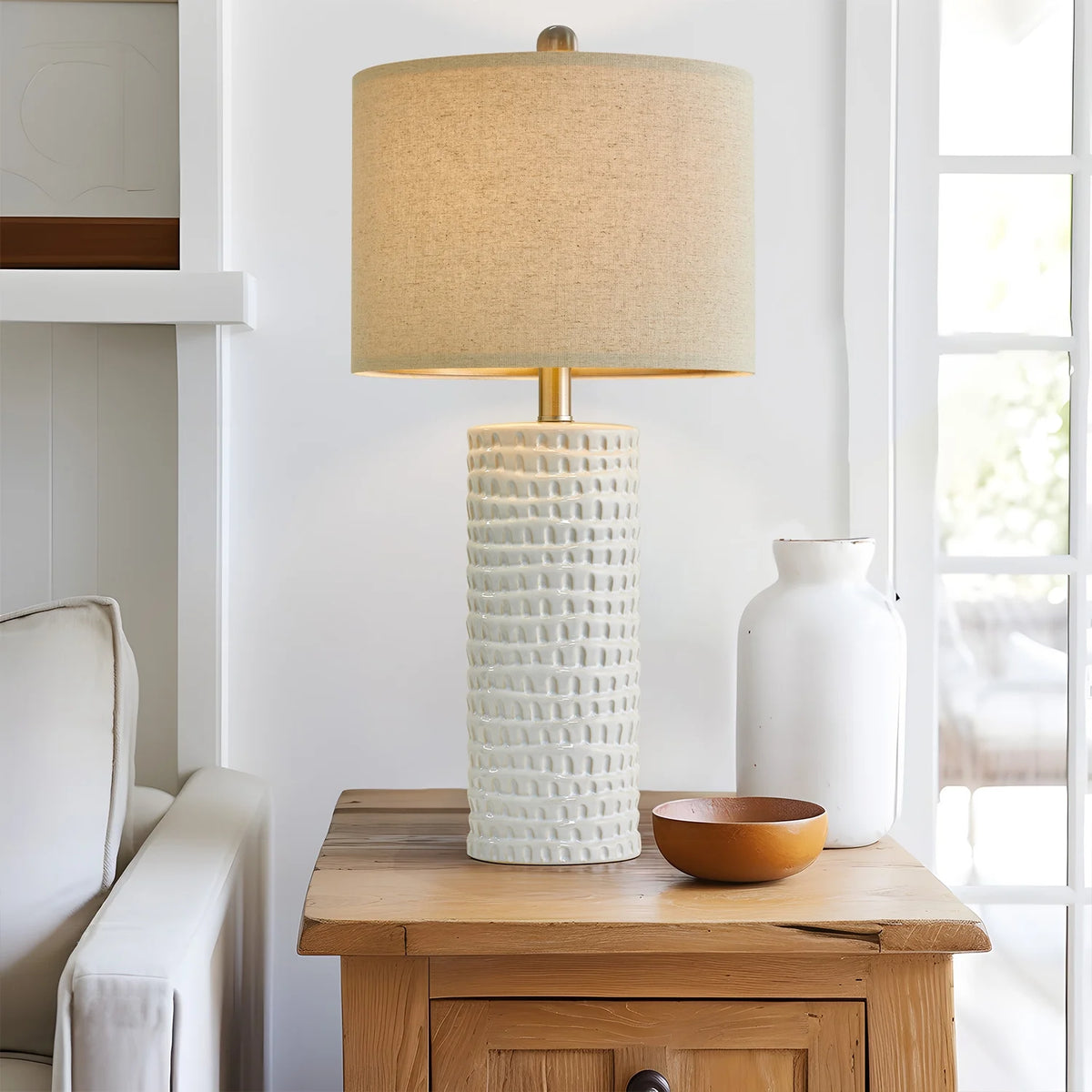 Ceramic Table Lamps Set of 2 White 24.5" Q57030