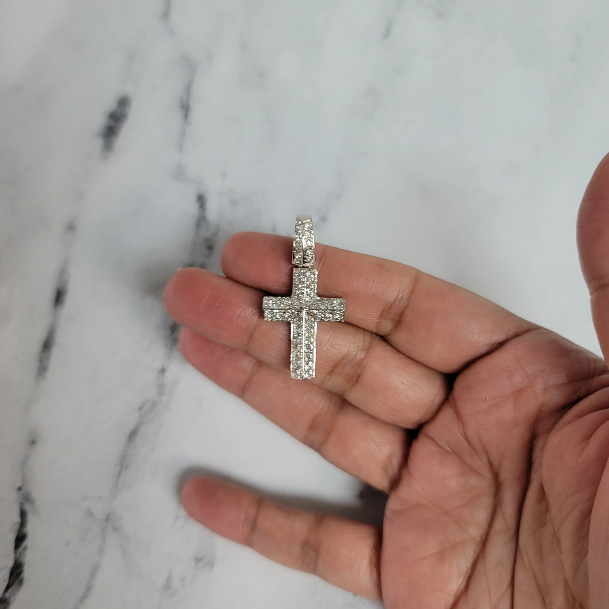 14k White Gold Diamond Cross Pendant N774720