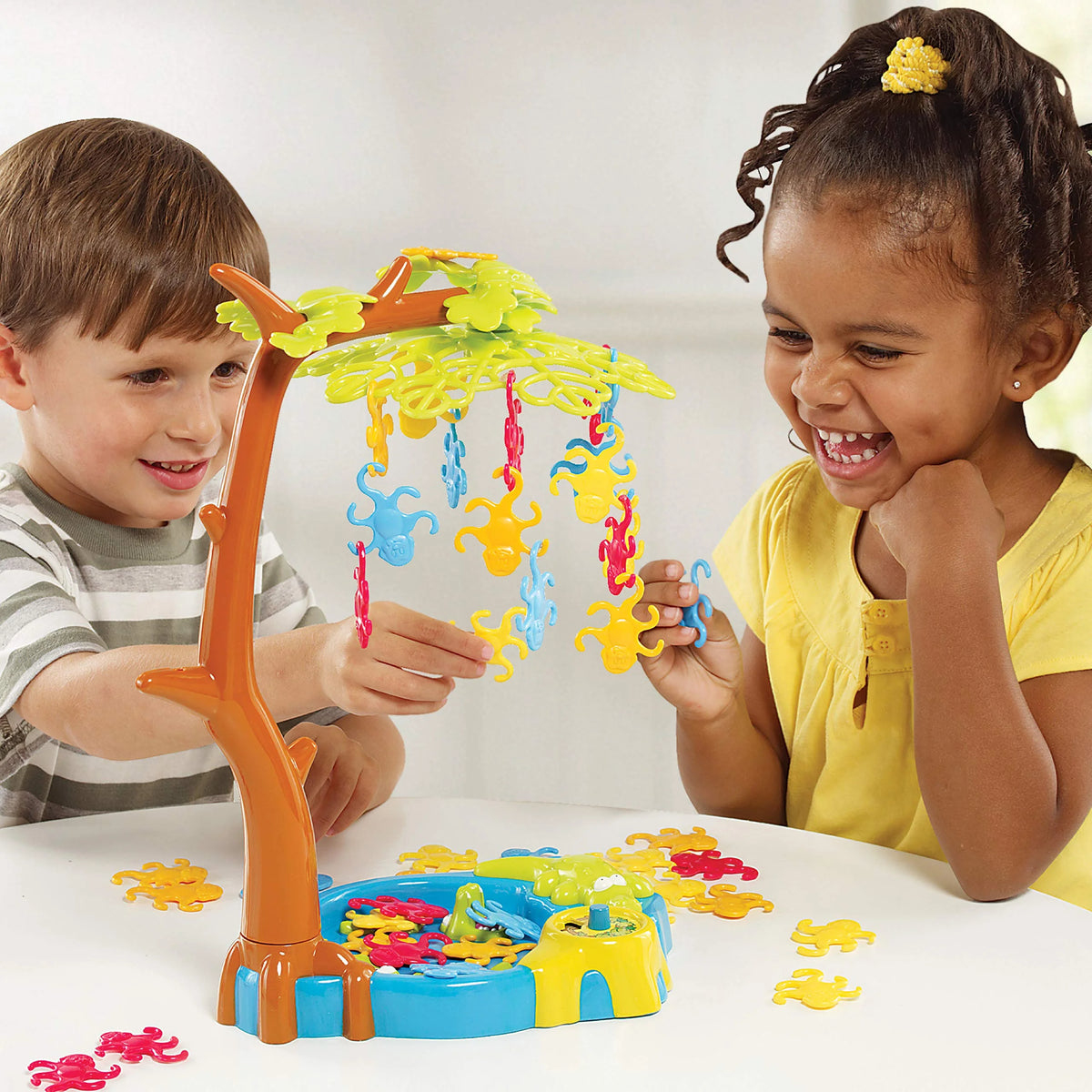 Multiplayer Tabletop Balancing Game G235