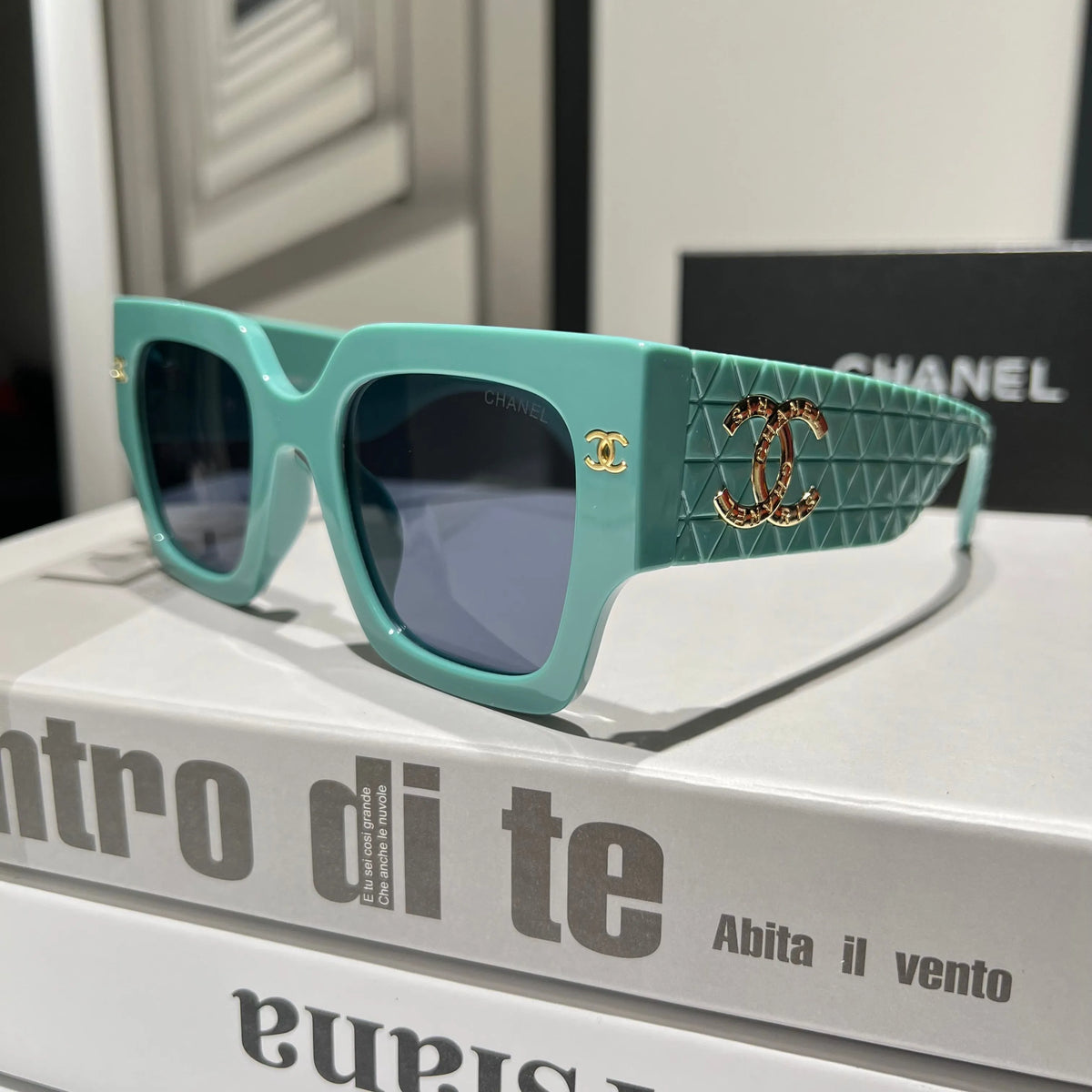 Fashionable CC Letter Sunglasses J926